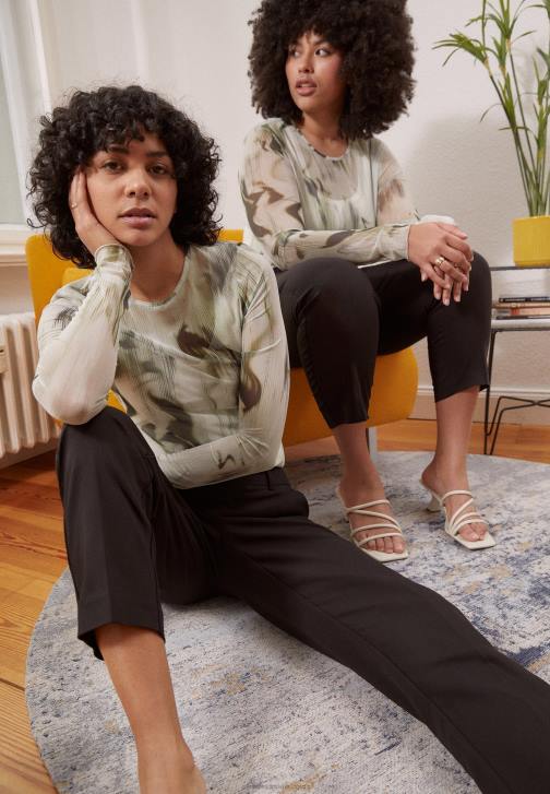 PN6V597 ženy Anna Field chinos černé