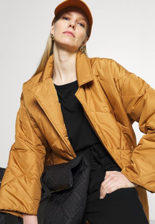 PN6V875 ženy Anna Field kombinéza černá