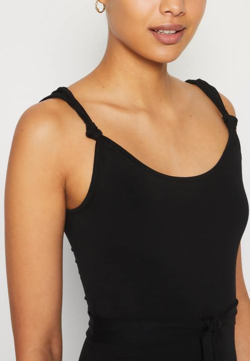 PN6V162 ženy Anna Field žerzejové šaty černé