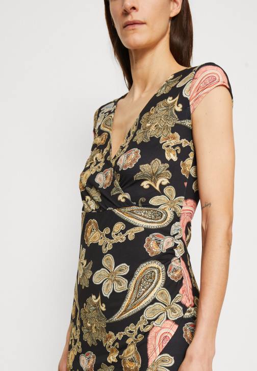 PN6V189 ženy Anna Field žerzejové šaty černé/vícebarevné