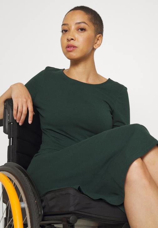 PN6V190 ženy Anna Field žerzejové šaty tmavě zelené