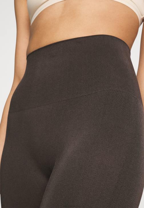 PN6V1035 ženy Anna Field silné tvarování tvarované černé