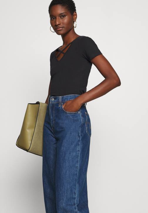 PN6V249 ženy Anna Field černé tričko s potiskem