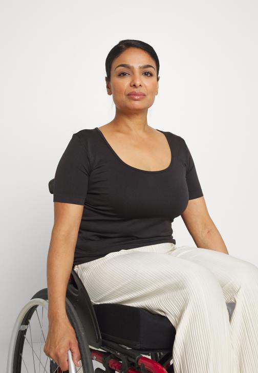 PN6V374 ženy Anna Field základní černé tričko