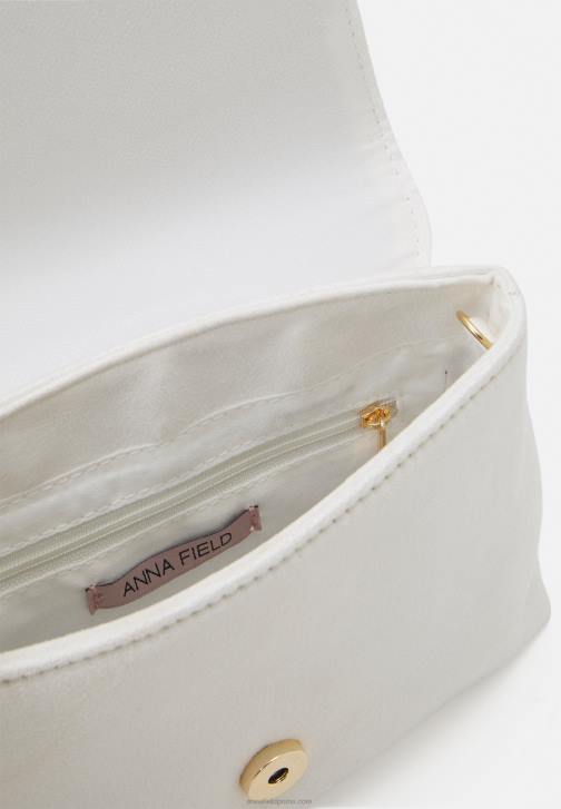 PN6V2422 ženy Anna Field spojka bílá