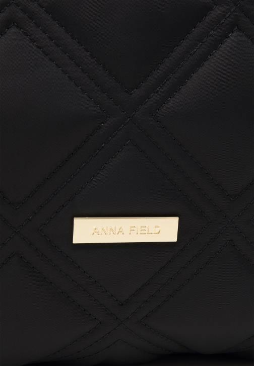 PN6V2467 ženy Anna Field taška černá