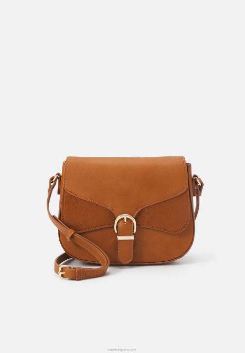 PN6V2504 ženy Anna Field přes tělo taška koňak